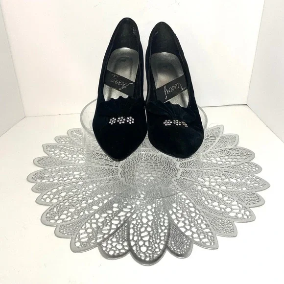 Vintage Tavoy Blk Velvet Rhinestone Pleated Fan Pointed Toe Stiletto Pumps Heel - Picture 1 of 10